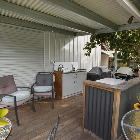 Dolphin Cottage Paynesville Exterior photo