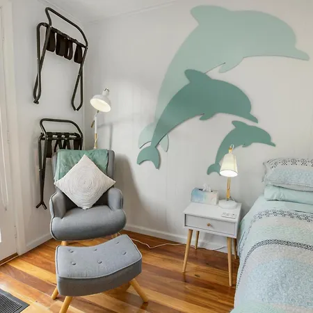 Dolphin Cottage Paynesville Exterior photo