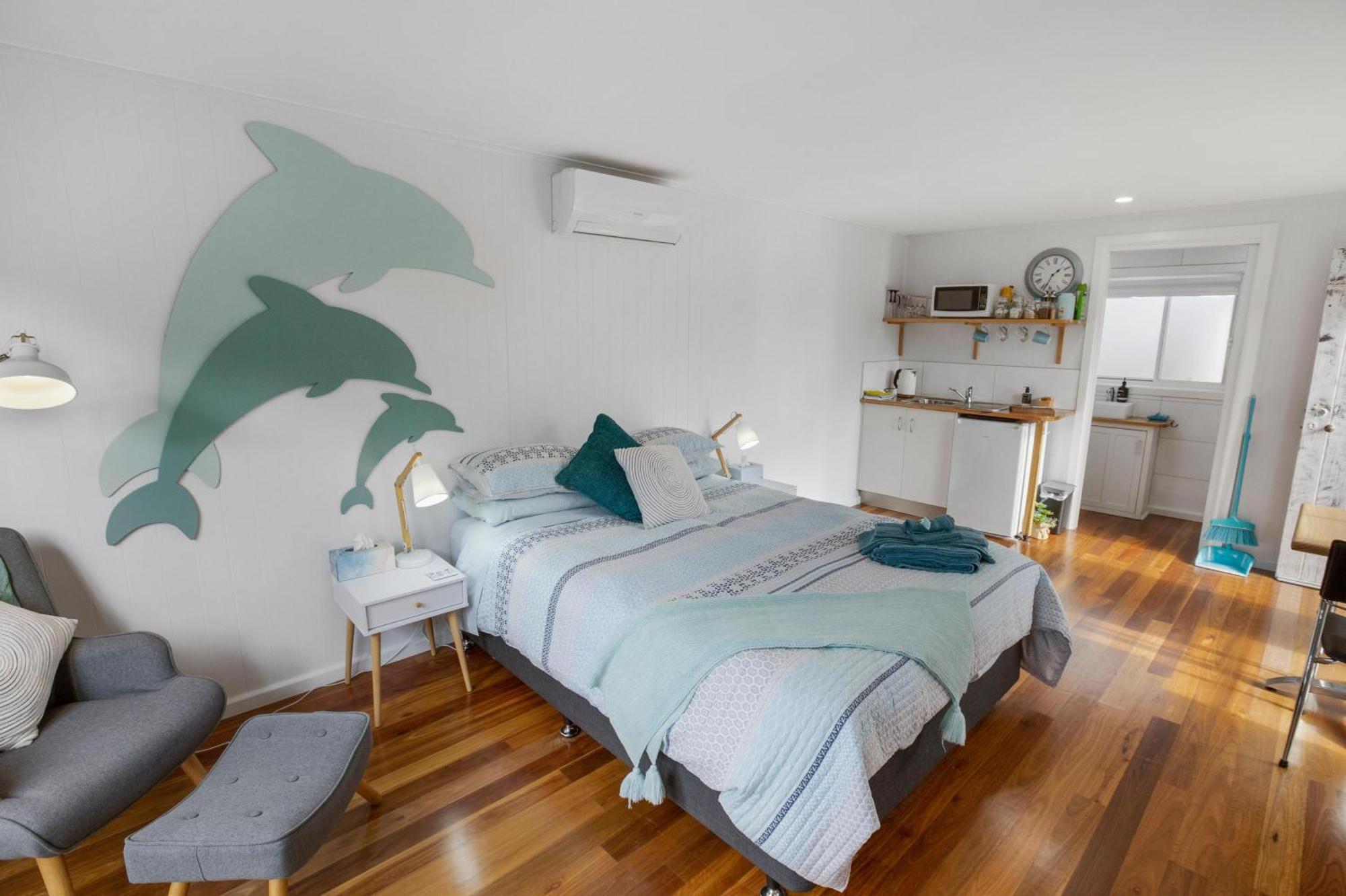 Dolphin Paynesville